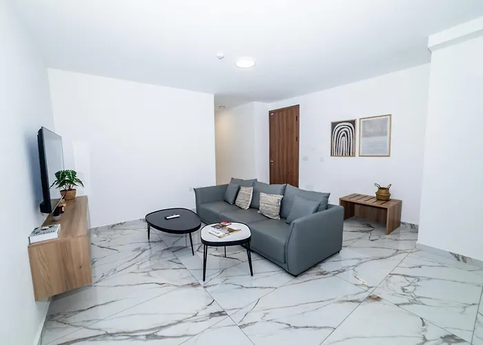 公寓 Modern 2-bedroom With Terrace - By Hostmt