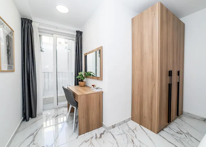 公寓 Modern 2-bedroom With Terrace - By Hostmt *